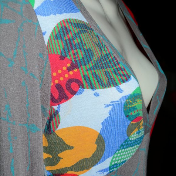 Beautiful Fitted Funky Dress - Picture 2 of 5